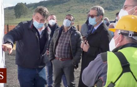 Musumeci presso il cantiere del Consorzio di bonifica di Catania.