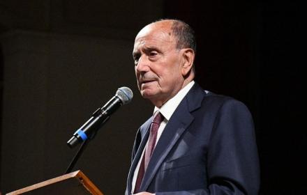 Schifani leggio