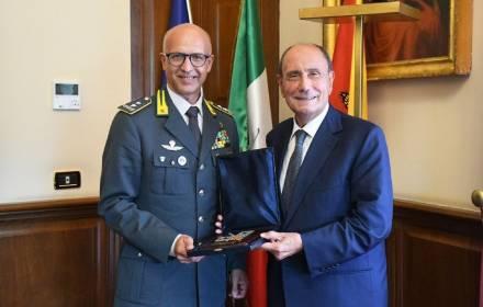 schifani con comandante gdf lombardi 